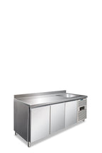 Tavolo refrigerato tre ante con alzatina, ventilato, temperatura normale CLV 3200 TN