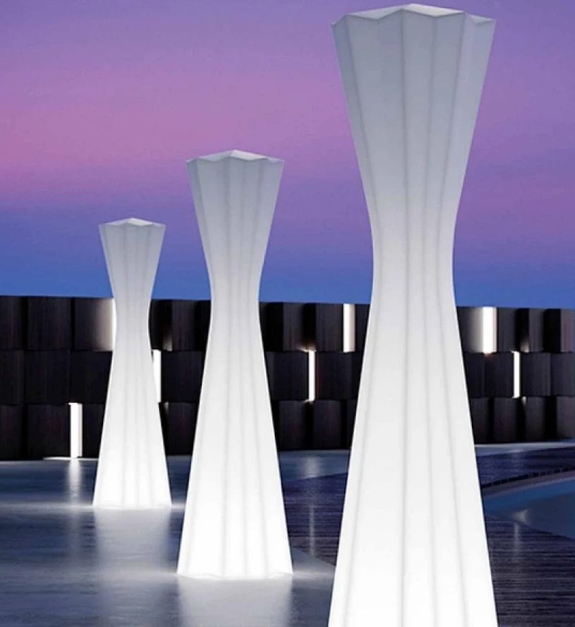 Frozen Lampada Neutro Indoor/outdoor Cm.49x49x180h
